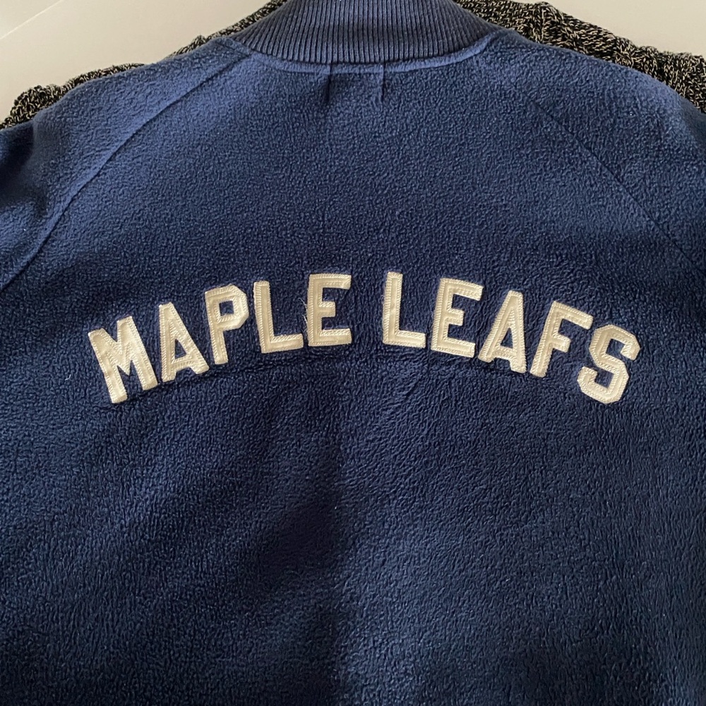 Roots x Toronto Maple Leafs Fleece Varsity Jacket - Picture 6 of 6